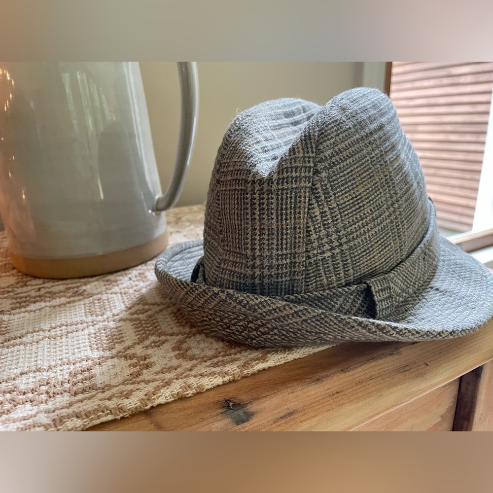 Vintage Champs gray plaid fedora In size 7
